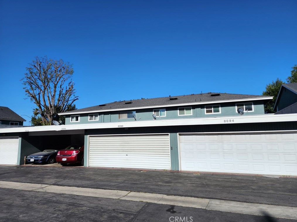 8086 Santa Inez Dr, Buena Park CA  90620-3149 exterior