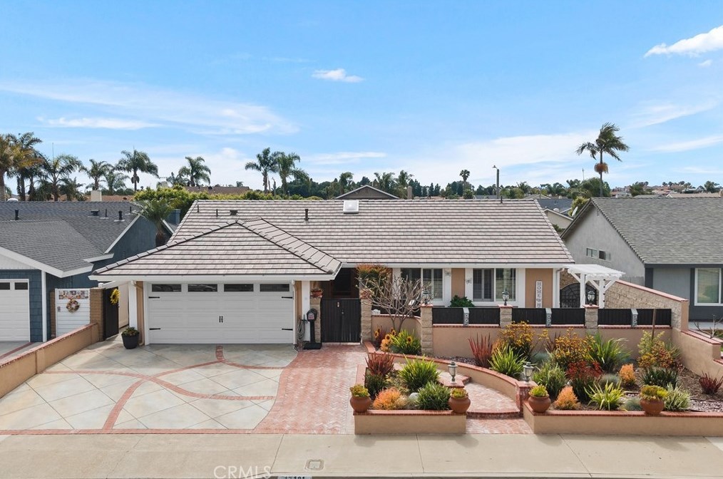 17181 Berlin Ln, Huntington Beach, CA 92649-4561