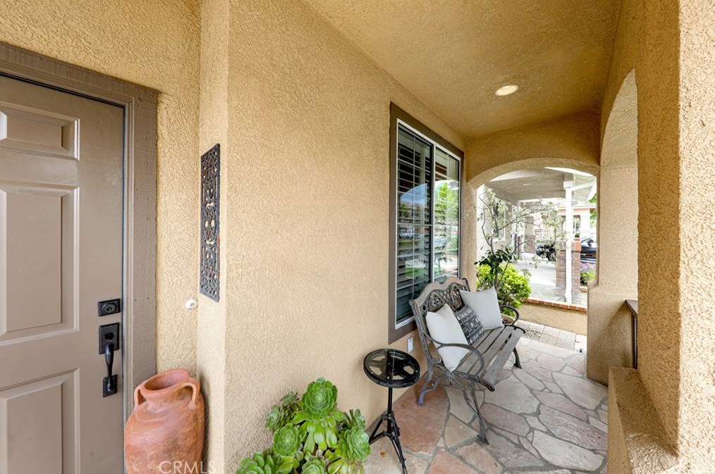 59 Deerborn Dr, Laguna Beach, CA 92656-4291