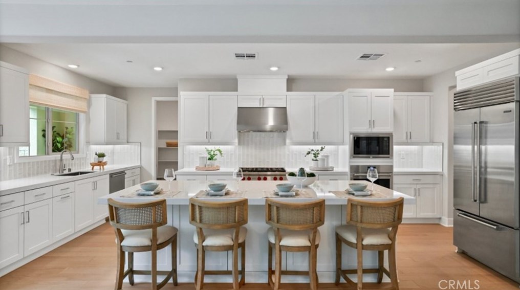 9851 Heron Ave, Santa Ana, CA 92708