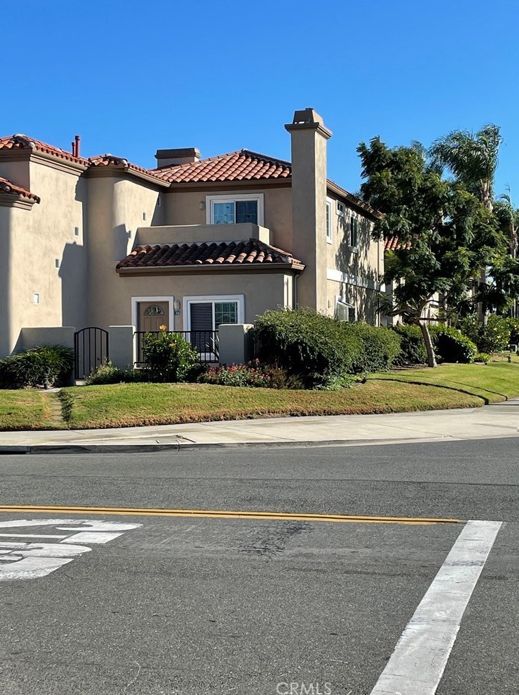 704 Lake St #61, Huntington Beach, CA 92648