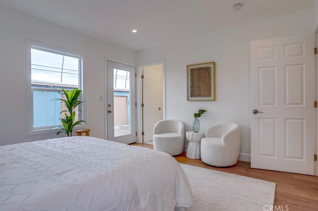 6326 8th Ave, Los Angeles CA  90043-4158 exterior