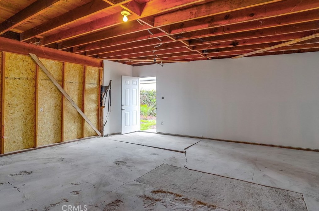 6326 8th Ave, Los Angeles CA  90043-4158 exterior