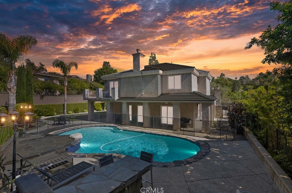 10421 Brightwood Dr, Santa Ana, CA 92705-1540