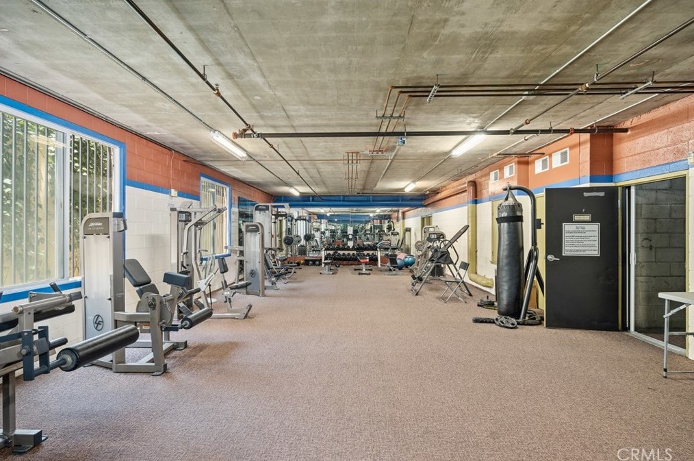 4568 1st St, Los Angeles CA  90004-4068 exterior