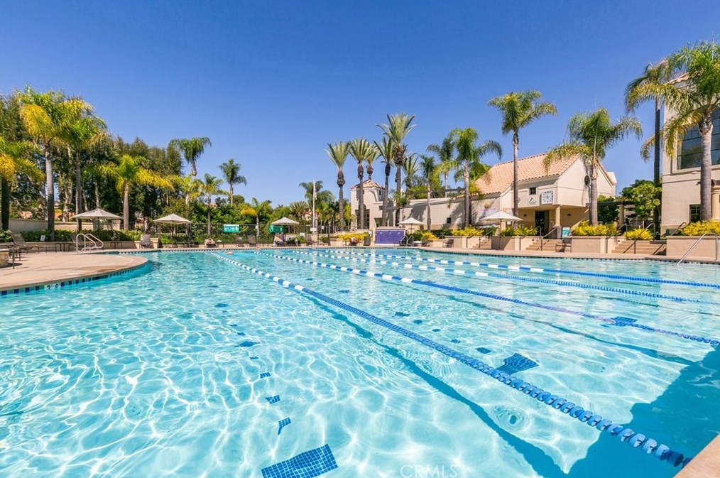 44 Fleurance St, Laguna Beach CA  92677-9023 exterior