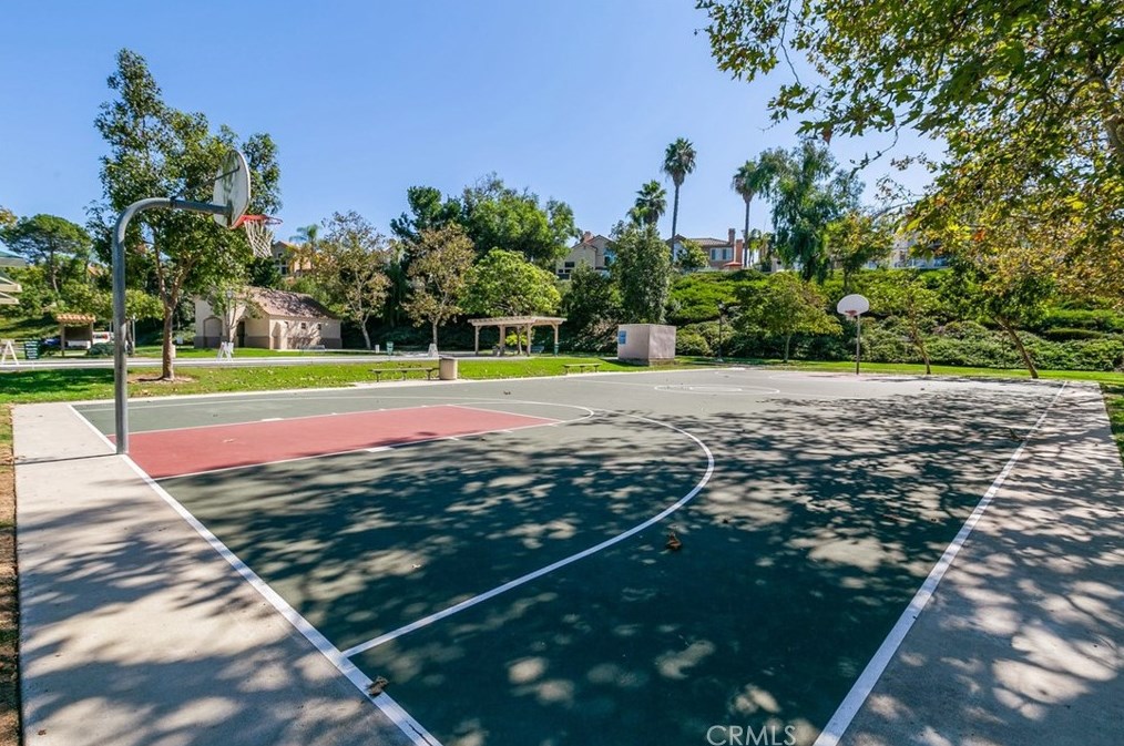 44 Fleurance St, Laguna Beach CA  92677-9023 exterior
