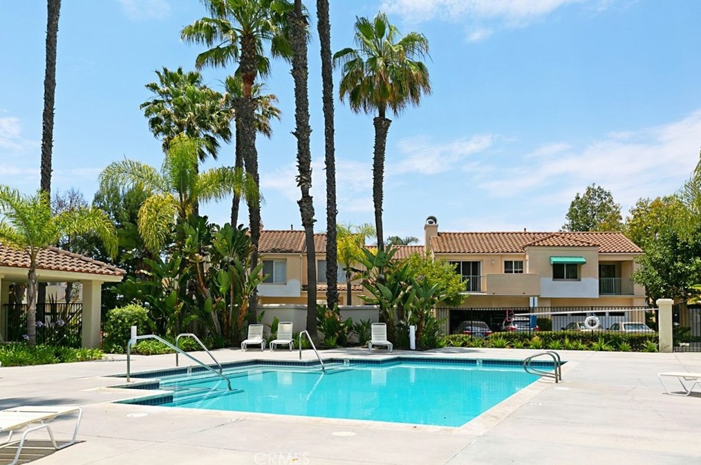 44 Fleurance St, Laguna Beach CA  92677-9023 exterior