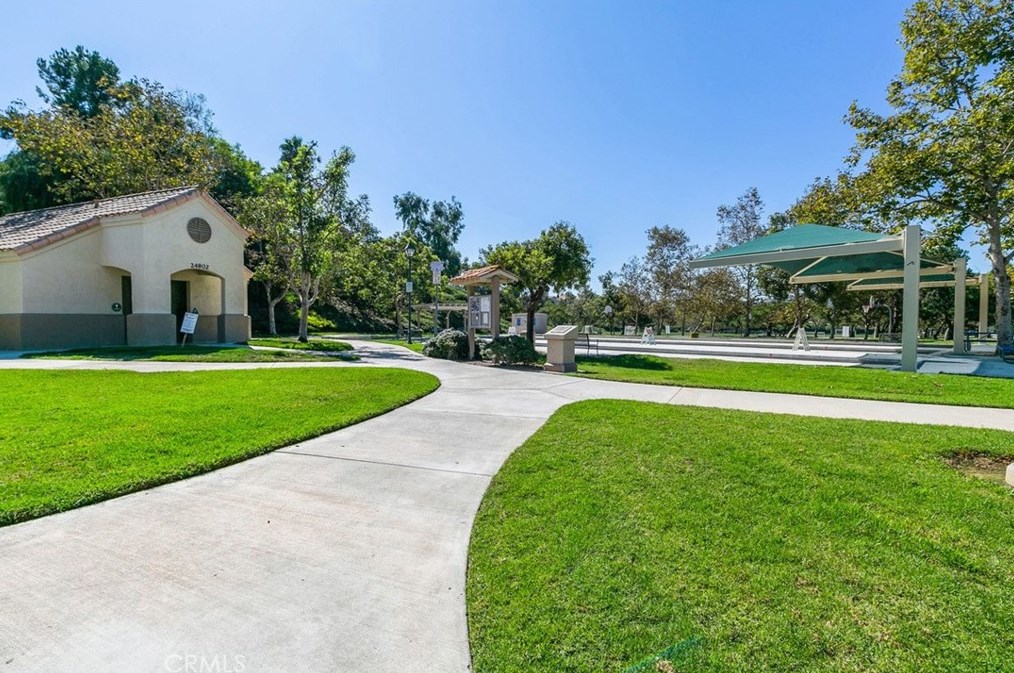 44 Fleurance St, Laguna Beach CA  92677-9023 exterior