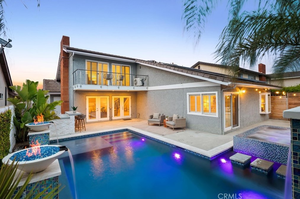 3462 Sagamore Dr, Huntington Beach, CA 92649-2516