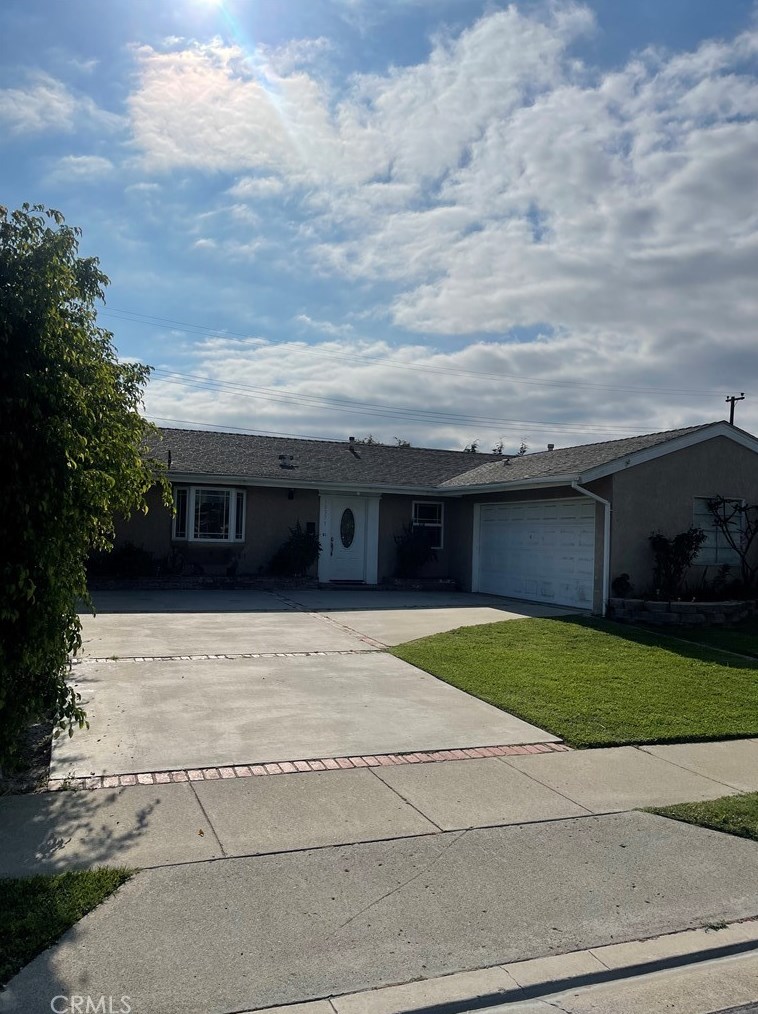 10371 Sande St, Cypress, CA 90630