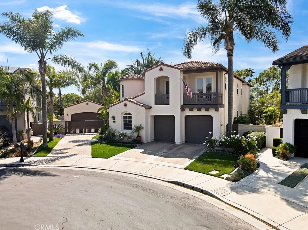 6519 Fremont Cir, Huntington Beach, CA 92648-6637