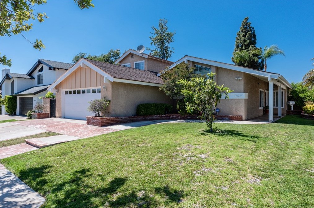 19711 Ridgewood Pl, Yorba Linda, CA 92886-5634