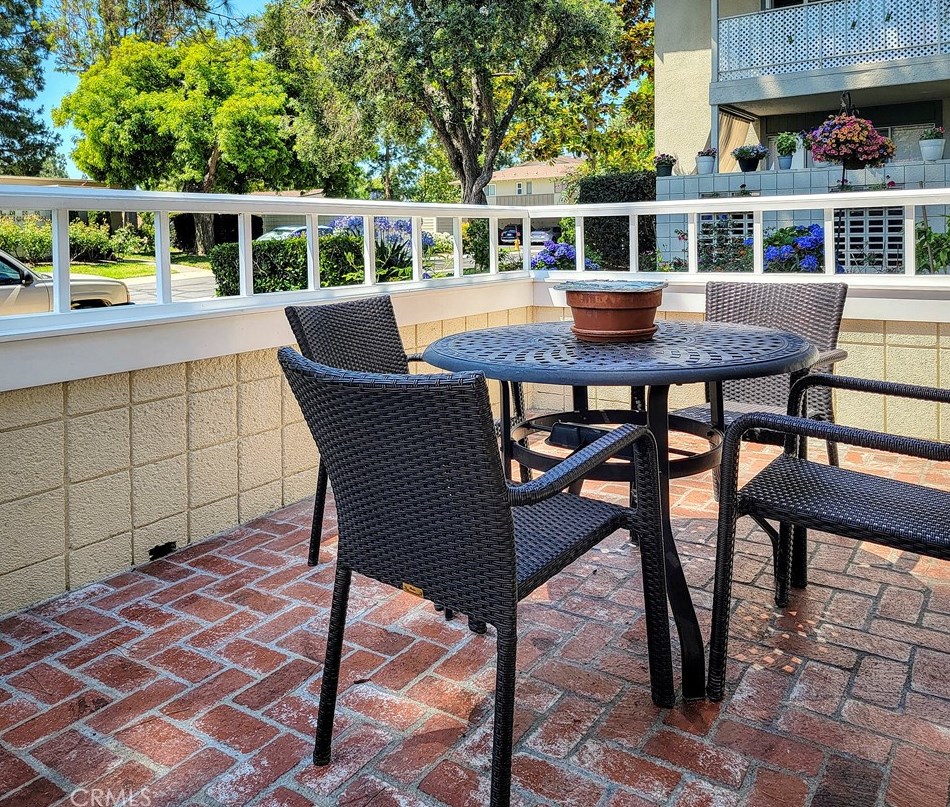32 Calle Aragon, Laguna Beach CA  92637-3500 exterior