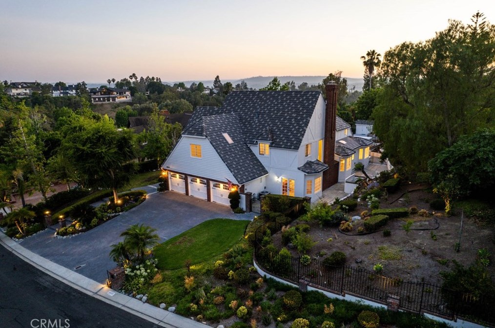 25451 Empty Saddle Dr, Laguna Beach, CA 92653-5802