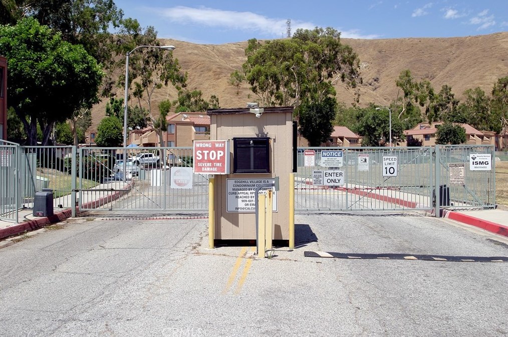 1400 W Edgehill Rd #22, San Bernardino, CA 92405