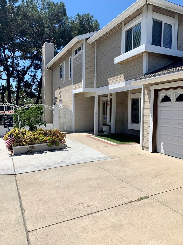 18215 Alice Ln, Huntington Beach, CA 92648