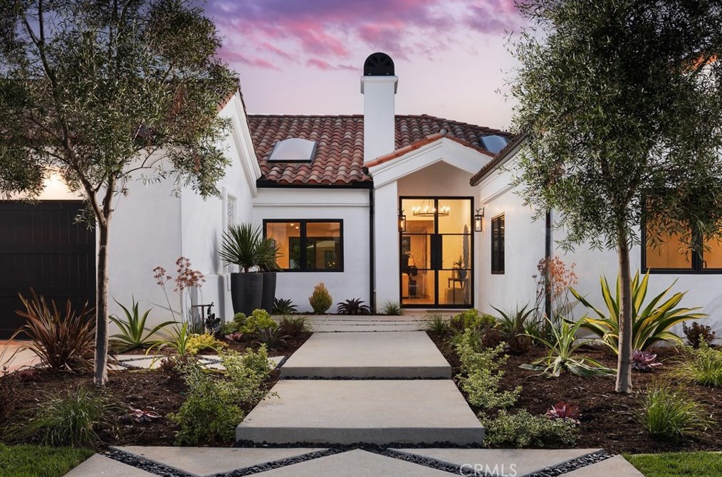 1945 Santiago Dr, Newport Beach, CA 92660