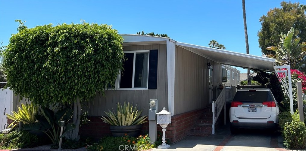 306 Lexington Cir, Newport Beach, CA 92660