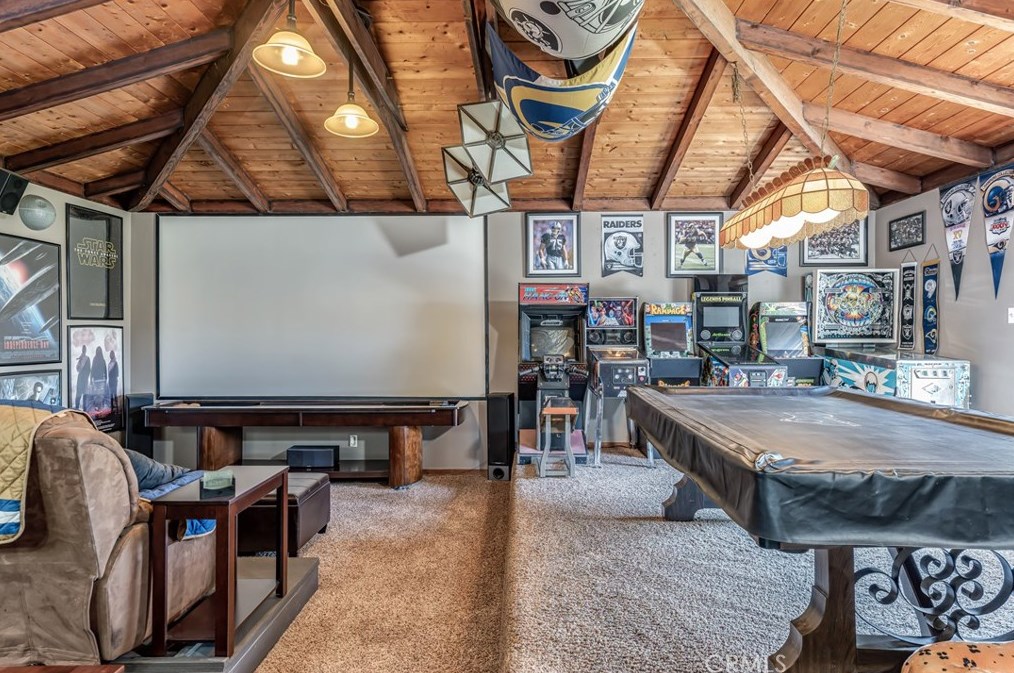 15912 Standish Ln, Huntington Beach, CA 92647-2854
