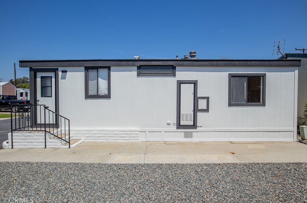 15141 Beach Blvd, Westminster CA  exterior