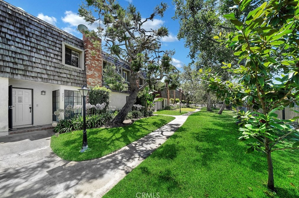 4471 Sea Harbour Dr, Huntington Beach, CA 92649-3152