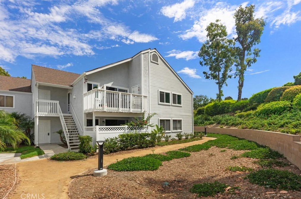 20 Terrace Cir, Laguna Beach, CA 92677-4114