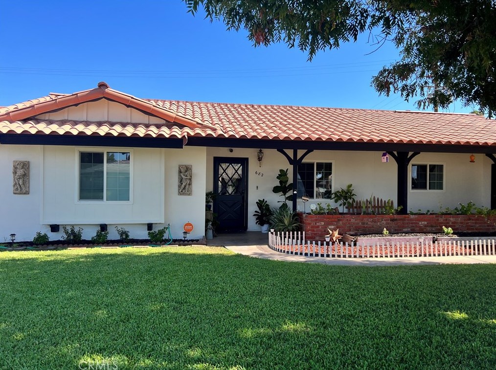 682 El Parque Dr, Blythe, CA 92225-1083