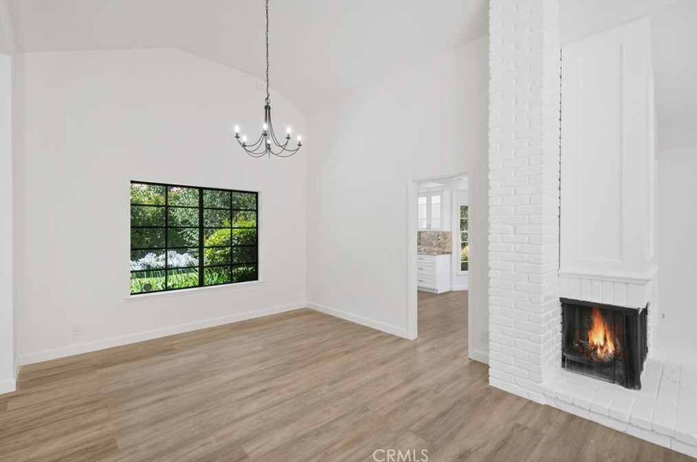 2911 Shadow Brk Ln, Thousand Oaks CA 91361-3208 exterior