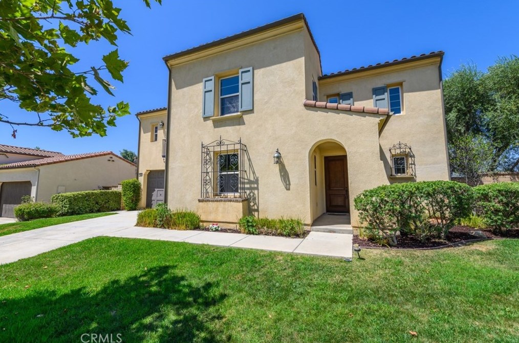 4380 Cantada Dr, Corona, CA 92883-7337