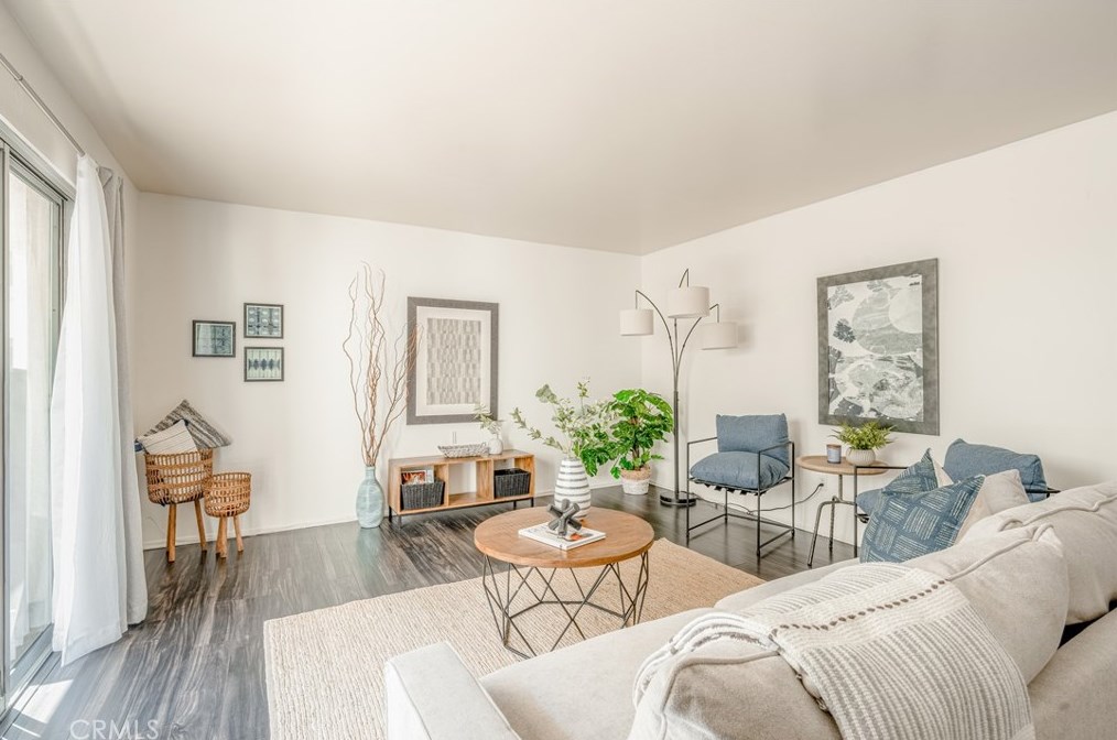 12801 Moorpark St #111, North Hollywood, CA 91604