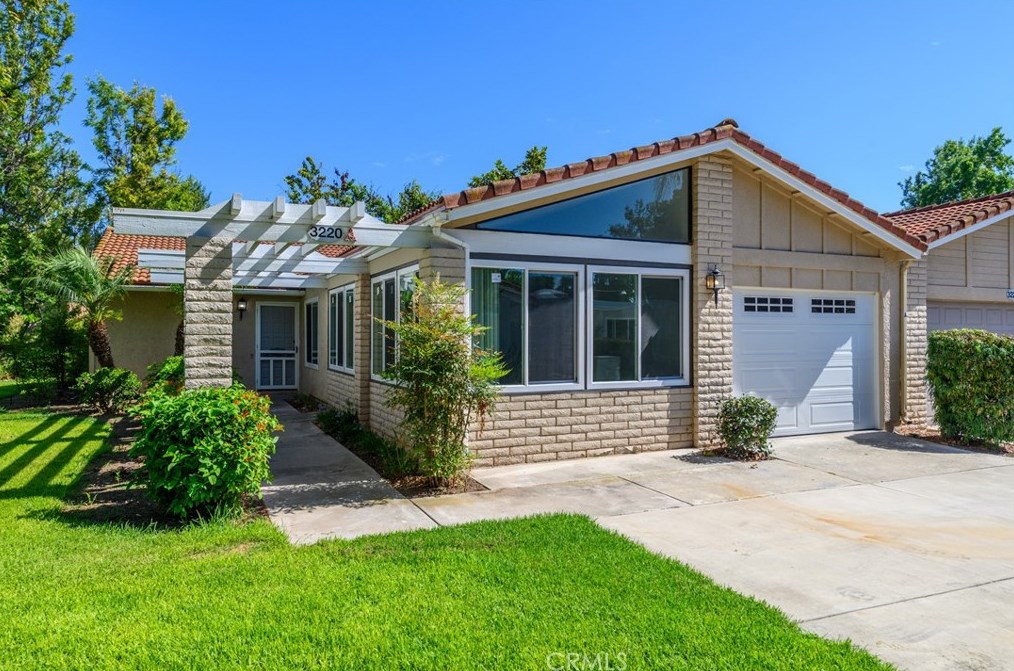 3220 Via Carrizo, Laguna Beach, CA 92637-0644