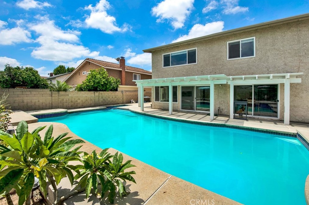 355 S Jennifer Ln, Orange, CA 92869