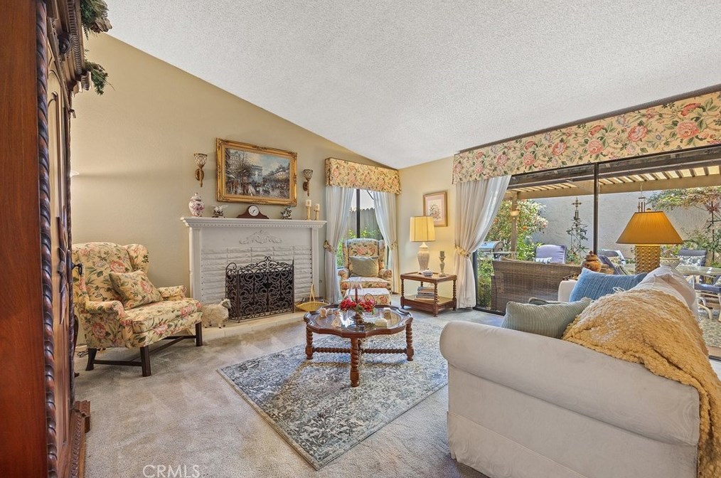 286 W Montecito Ave #k, Sierra Madre, CA 91024