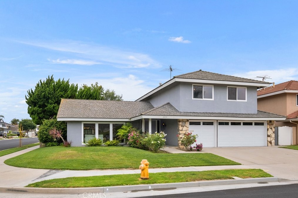 20081 Beaumont Cir, Huntington Beach, CA 92646-4912