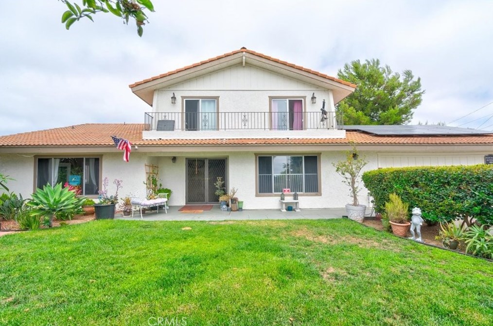 326 Sunrise Cir, Vista, CA 92084