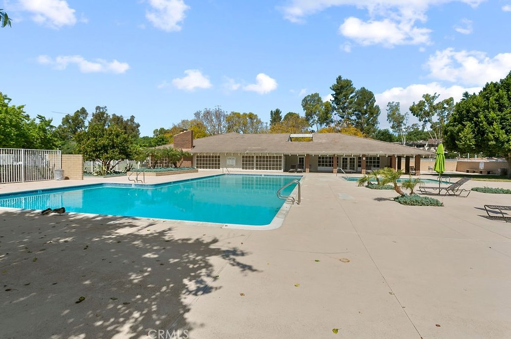 23233 Caminito Andreta, Laguna Beach CA  92653-1670 exterior