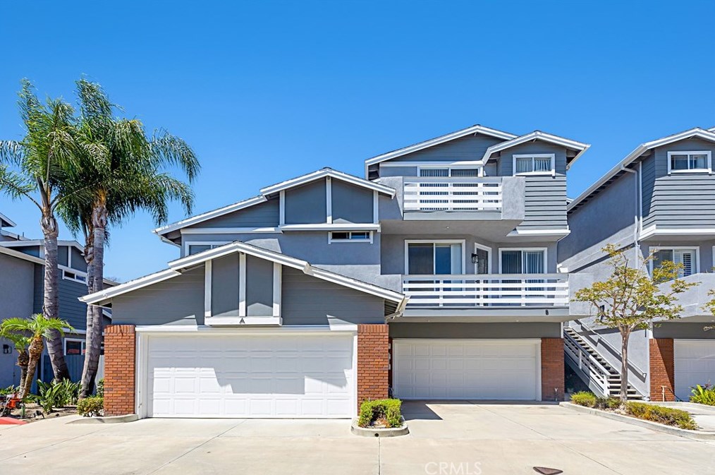 19152 Holly Ln, Huntington Beach, CA 92648-2224