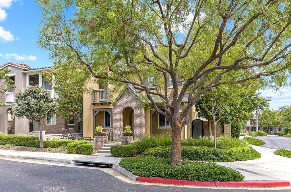 34 Old Mission Rd, Laguna Beach, CA 92656-1623