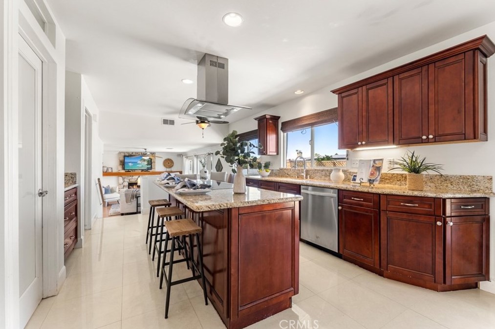 25211 Hartog St, Laguna Beach, CA 92653-5031
