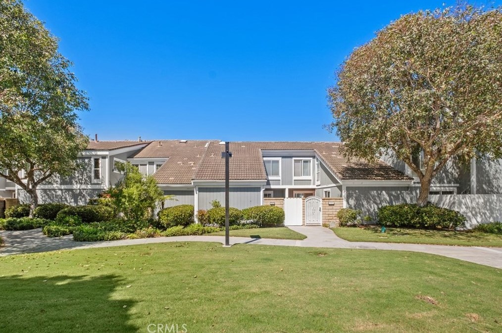 3565 Windspun Dr, Huntington Beach, CA 92649