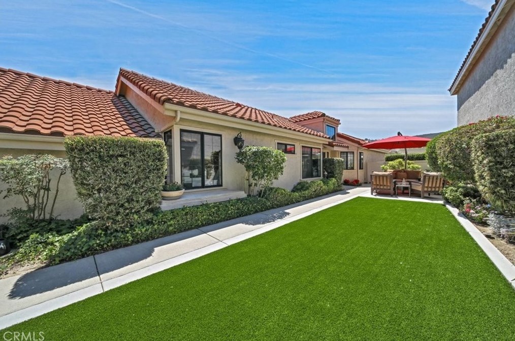 29138 Laurel Valley Dr, Vista, CA 92084