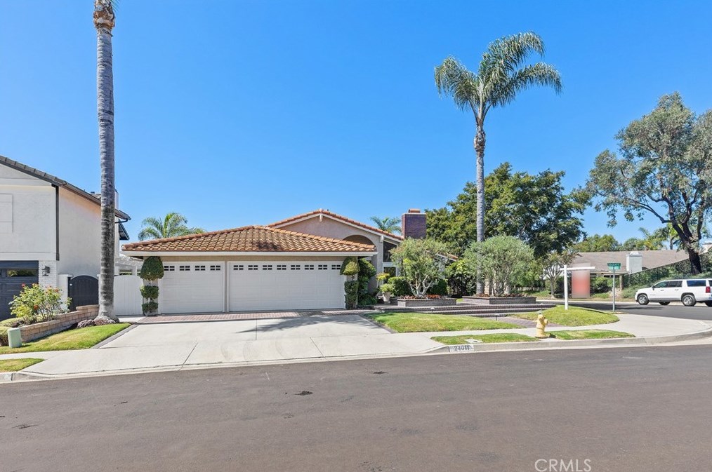 24011 Goldeneye Dr, Laguna Beach, CA 92677-1334