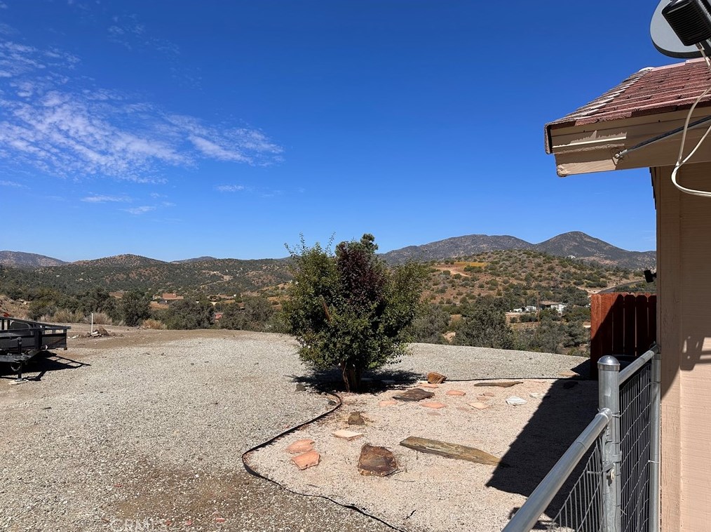 25005 Maverick Ct, Tehachapi, CA 93561