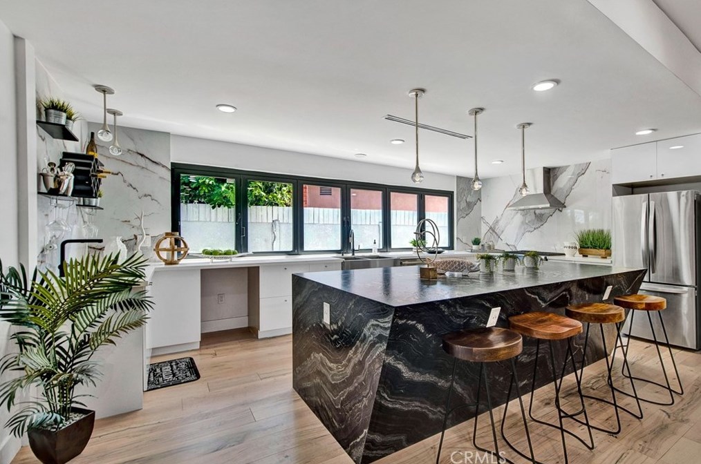 5781 Rogers Dr, Huntington Beach, CA 92649