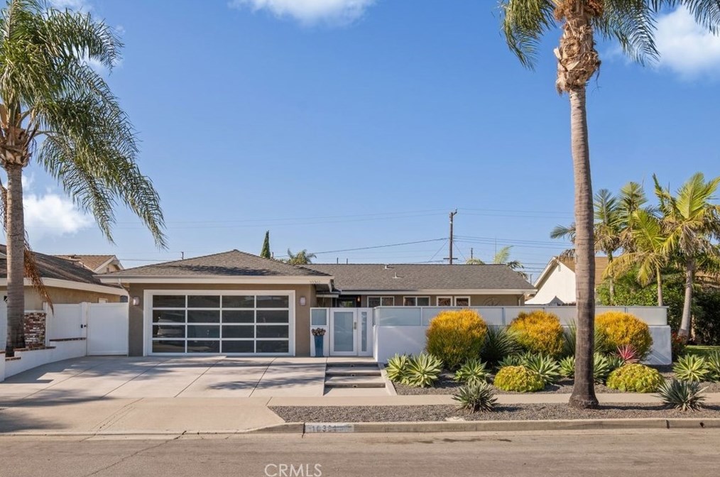 10361 Maikai Dr, Huntington Beach, CA 92646-2528