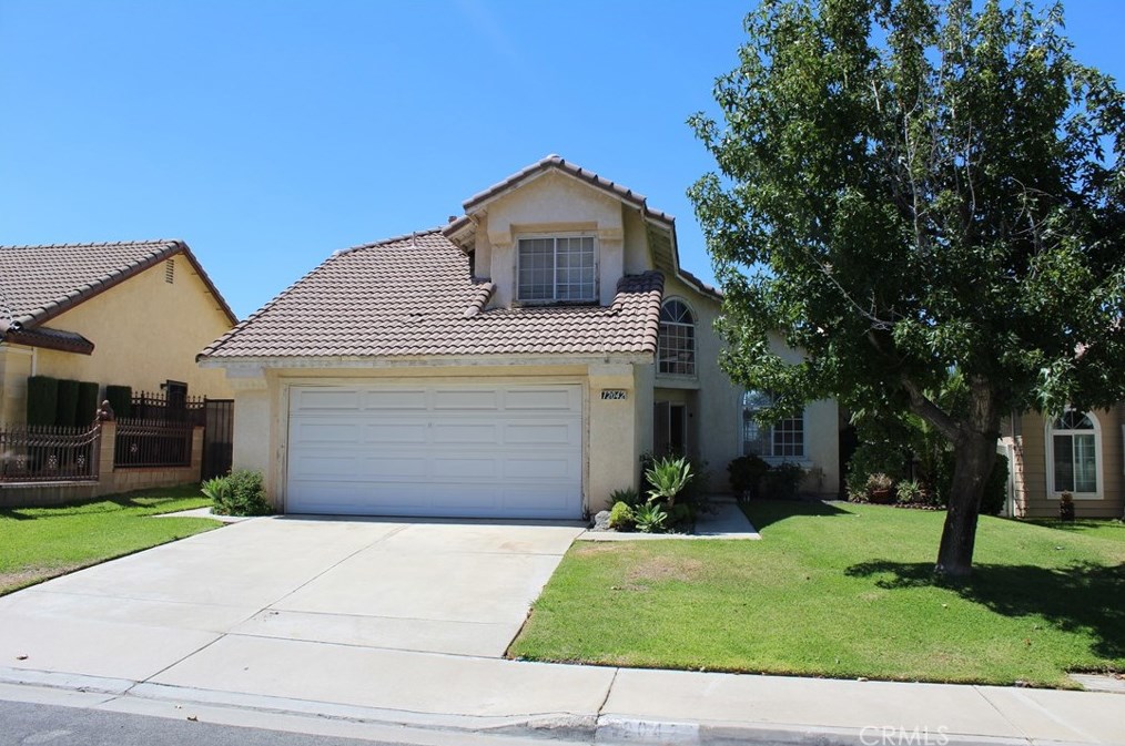 12042 Maple Leaf Ln, Fontana, CA 92337-2628