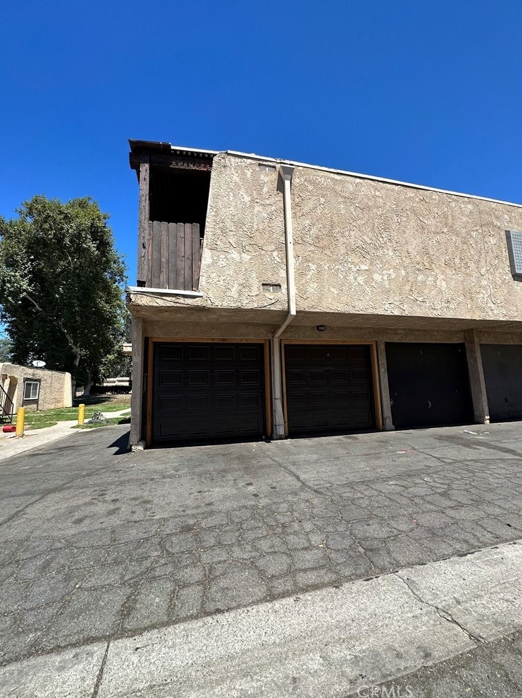 12215 Carnation Ln, Moreno Valley CA  92557-7354 exterior