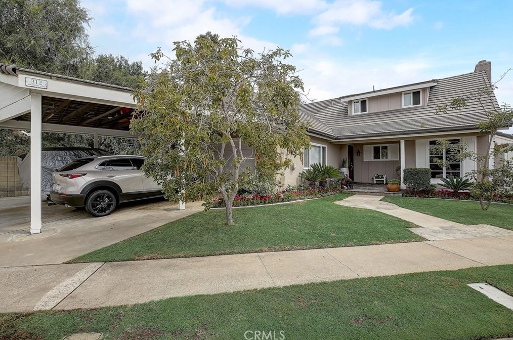 312 Harvard Ln, Seal Beach, CA 90740