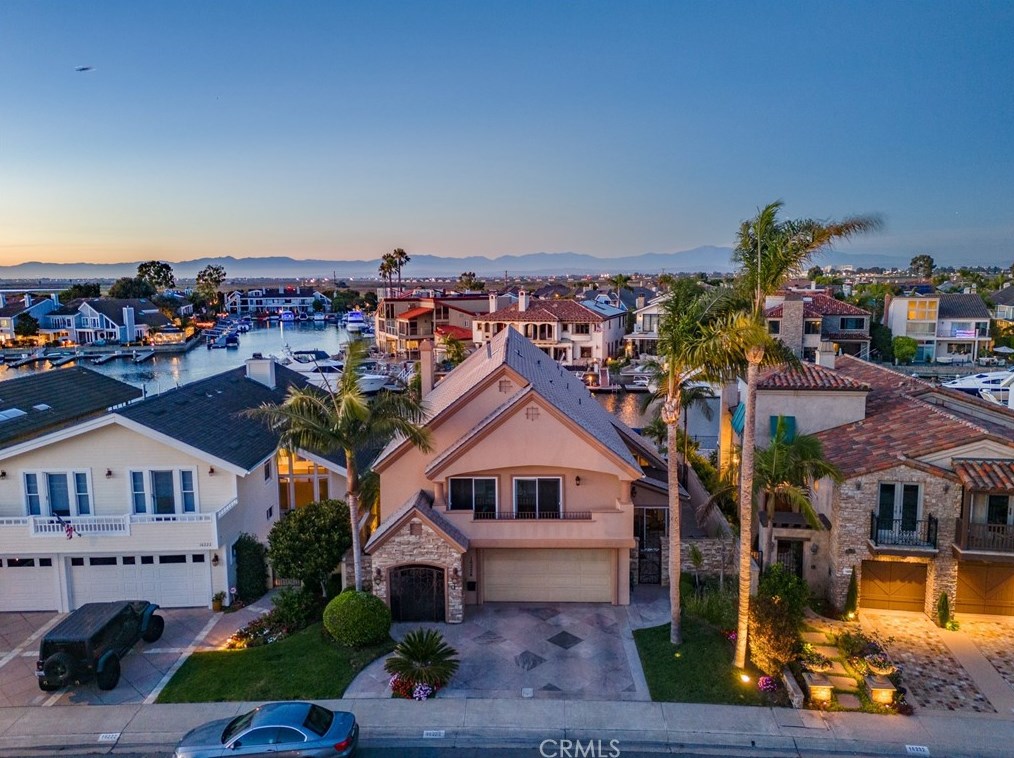 16226 Wayfarer Ln, Huntington Beach, CA 92649-2100